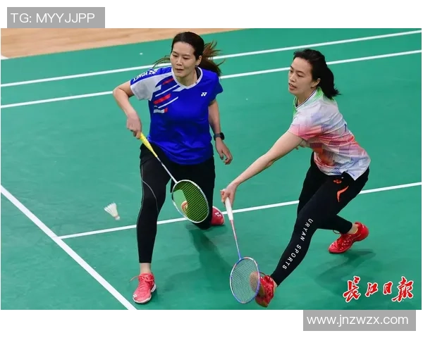 重庆羽毛球队与武汉羽毛球队赛后复盘分析团队配合与战术执行的关键因素